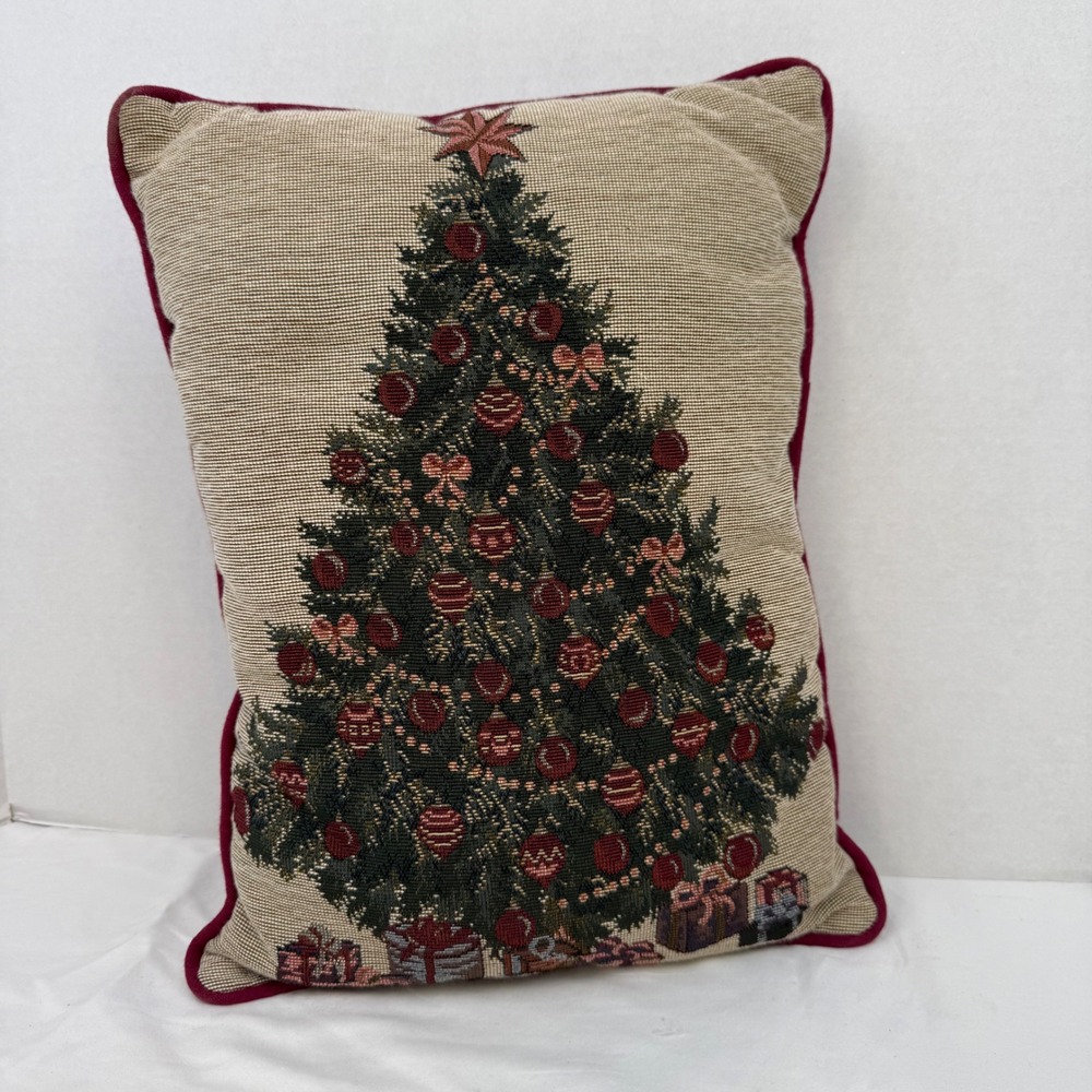 Vintage Christmas Tree Woven Tapestry Decorative Accent Pillow Burgundy 12x16‎